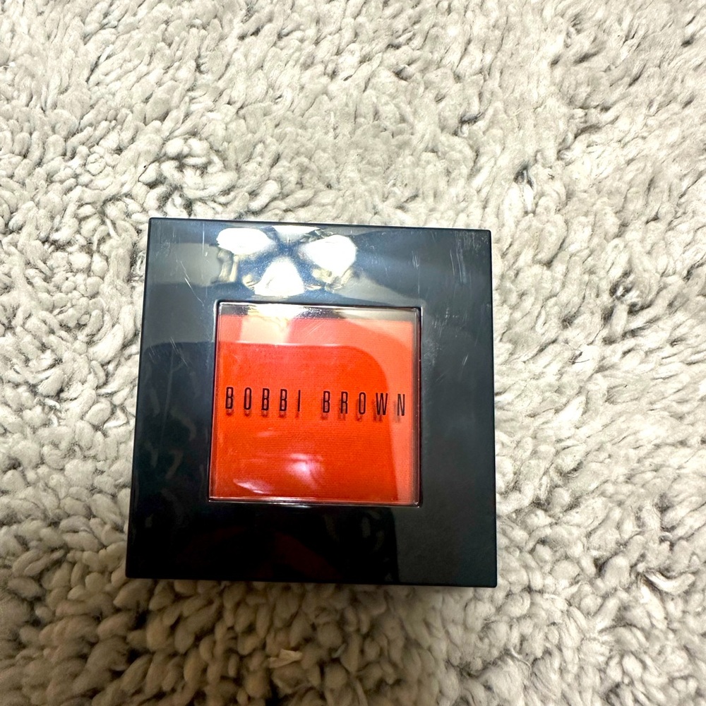 Bobbi Brown Blush in color flame matte